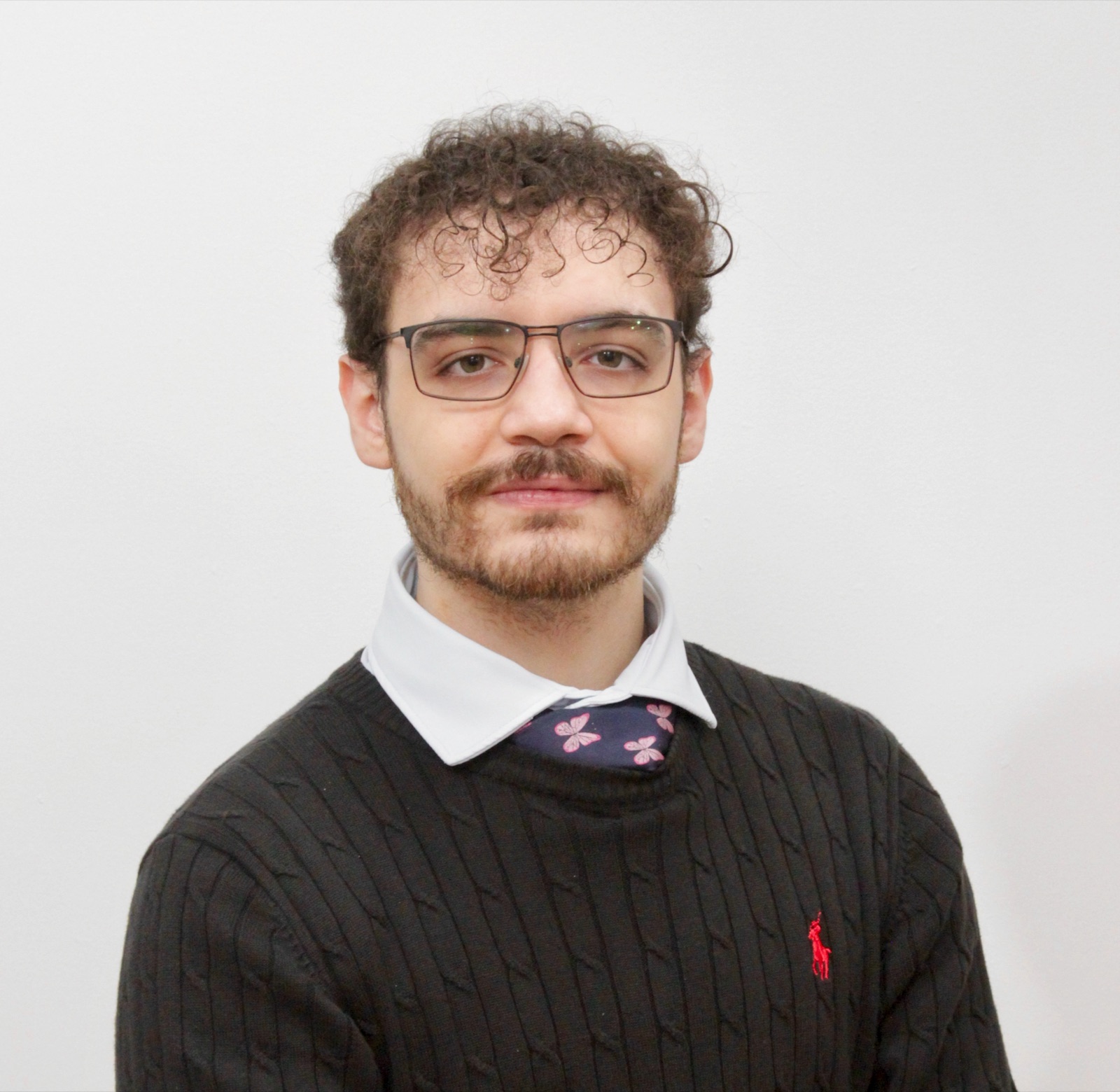 Retrato de Daniel, Especialista académico en Avandy Education